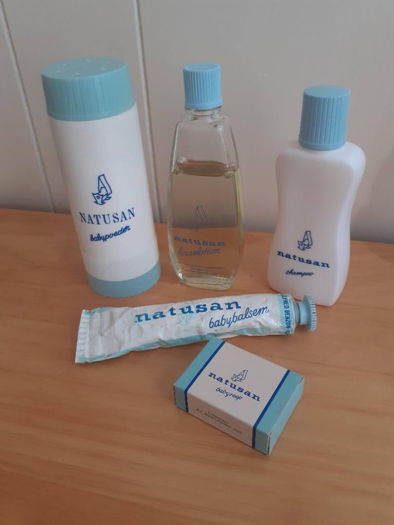 Gezocht Natusan Baby jaren 60/70 wit + blauw wieg , ook ruil, Ophalen, Verpakking