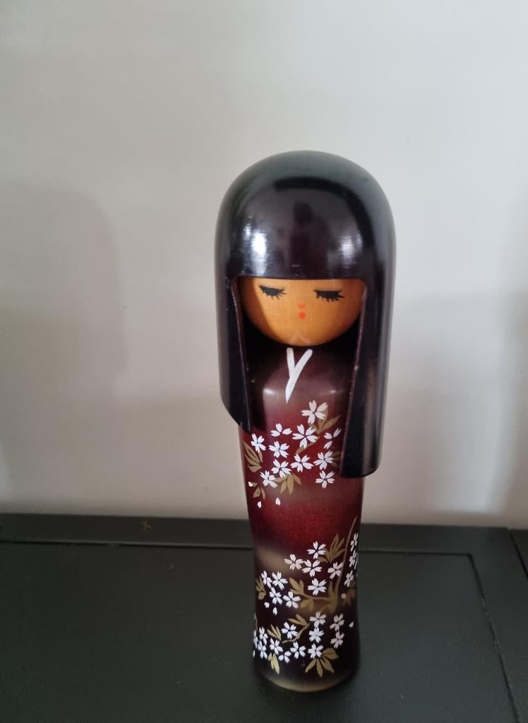 Prachtige Yayoi Kokeshi van Seifu Gono, Verzenden