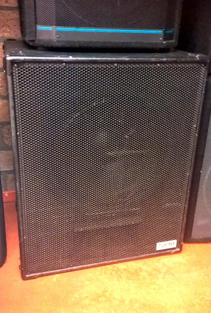 EAW SB180R Subwoofer met RCF L18P200 18”, Ophalen, Zo goed als nieuw, Minder dan 500 watt, P.A.