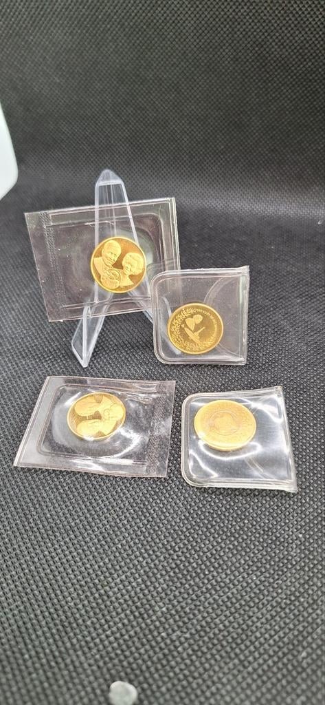 4 Gouden Munten: Bevrijding & Prins Willem Alexander, Ophalen of Verzenden, Koningin Beatrix, Overige waardes