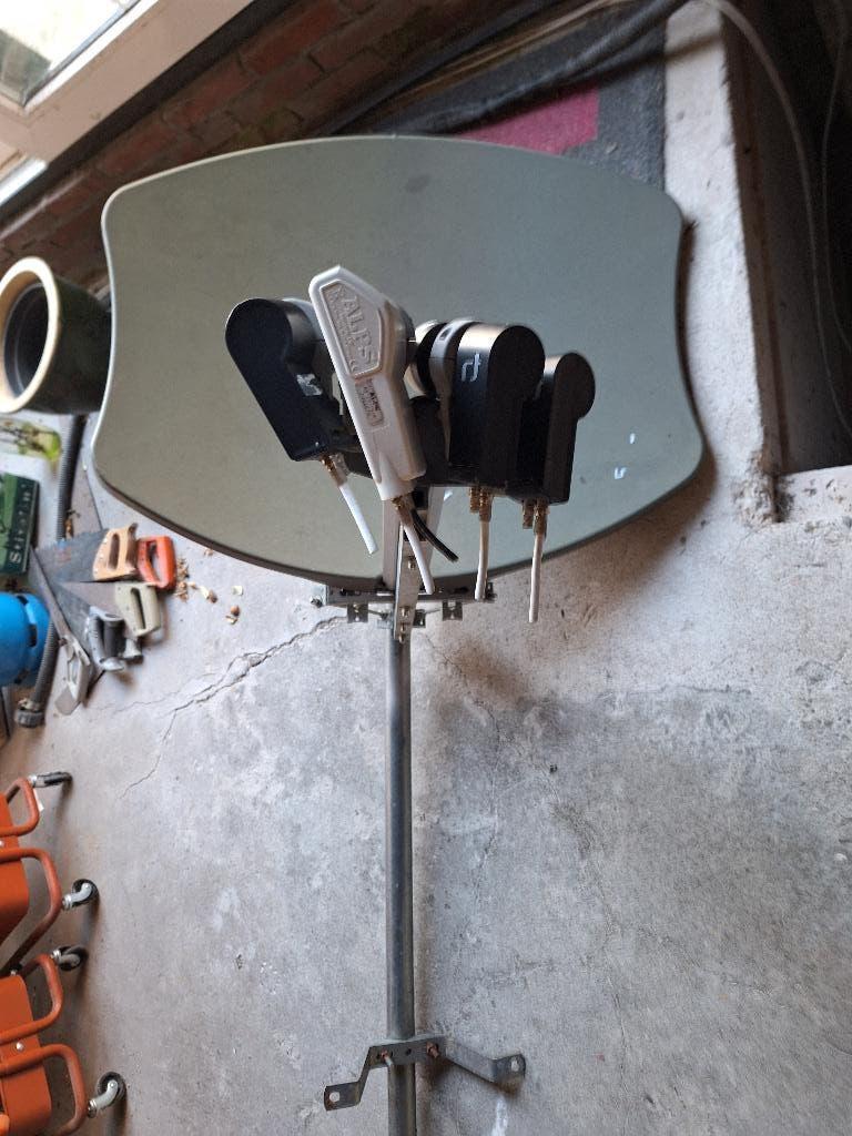 Schotelantenne, Audio, Tv en Foto, Schotelantennes, Ophalen, Gebruikt, (Schotel)antenne, Overige merken