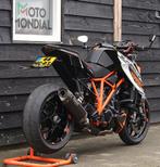 KTM 1290 SUPER DUKE R (bj 2015) Akrapovic, PowerParts, 2 cilinders, KTM, Motorrijbewijs A, Bedrijf
