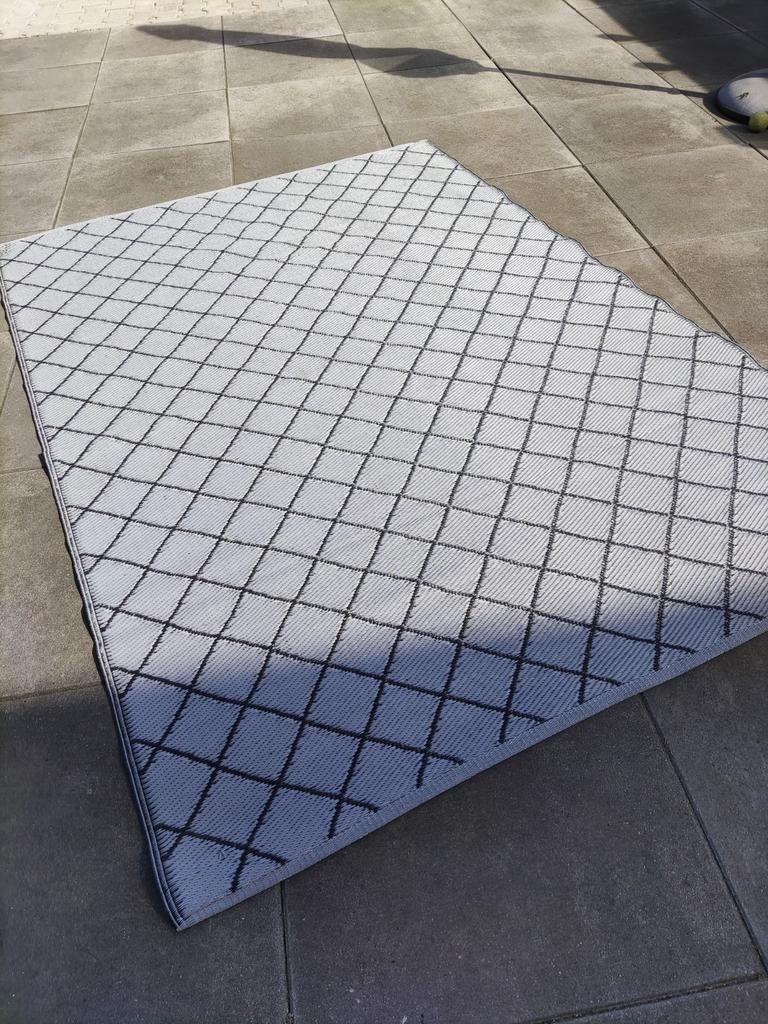 Buiten vloerkleed 160 X 230, Ophalen, Zo goed als nieuw