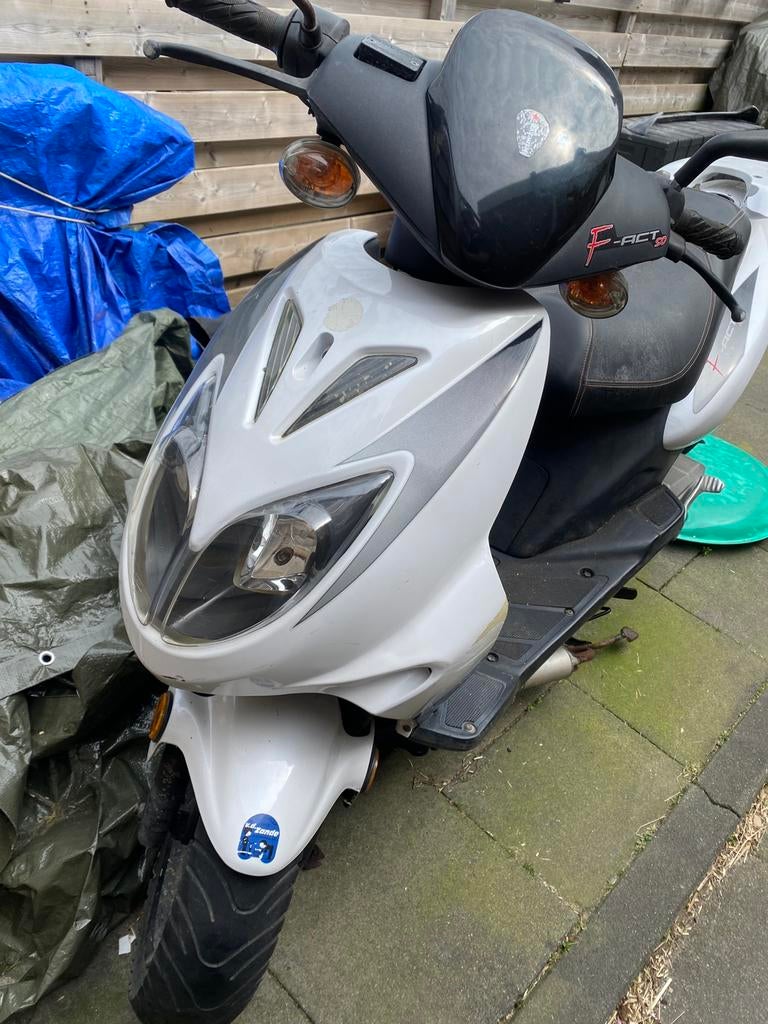 Keeway f-act 50 met werk, Ophalen, Gebruikt, Maximaal 45 km/u, Benzine