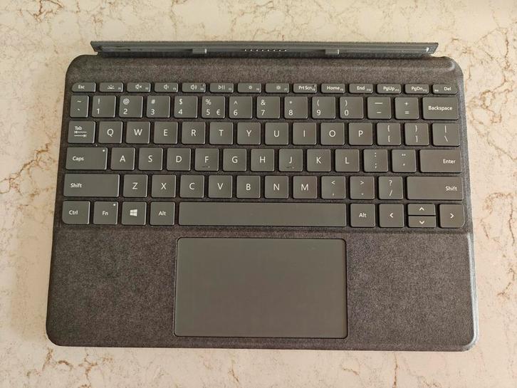 Microsoft Surface Go Type Cover zo goed als nieuw, Computers en Software, Windows Tablets, Zo goed als nieuw, 10 inch, 64 GB, Ophalen of Verzenden
