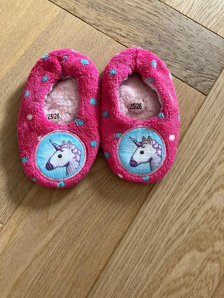 Leuke nog nette roze slofjes met unicorn eenhoorn mt 25/26, Slofjes, Meisje, H&M, Ophalen of Verzenden