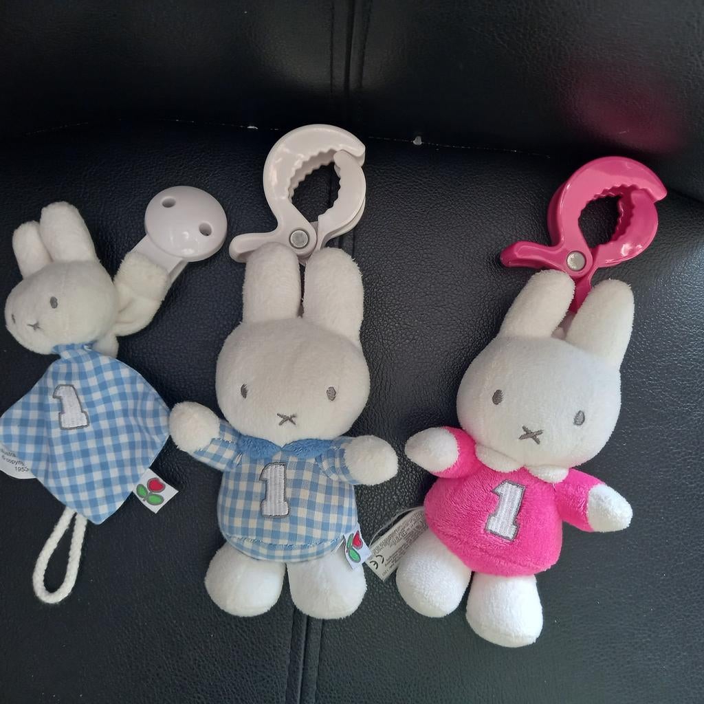 2 Nijntje wagenhangers en speenkoord, Ophalen of Verzenden, Zo goed als nieuw