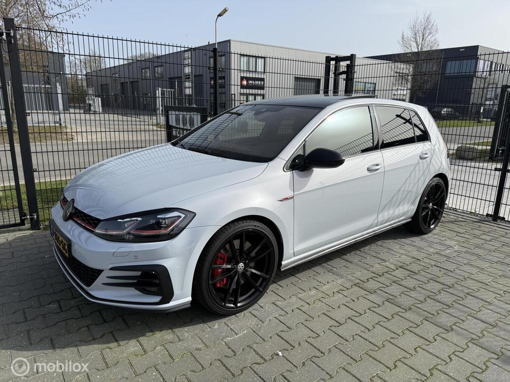 Volkswagen Golf 2.0 TSI GTI Performance / DSG / Pano / ACC, Auto's, 1345 kg, Gebruikt, Euro 6, 4 cilinders