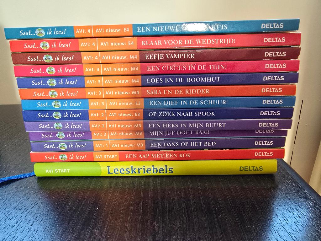 Sssst ik lees boeken verschillende niveaus, Ophalen of Verzenden, Zo goed als nieuw, Fictie algemeen