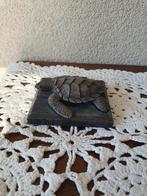 Wwf beeldje verzilverd nr 8 zeeschildpad, Verzamelen, Beelden en Beeldjes, Ophalen of Verzenden, Zo goed als nieuw, Dier