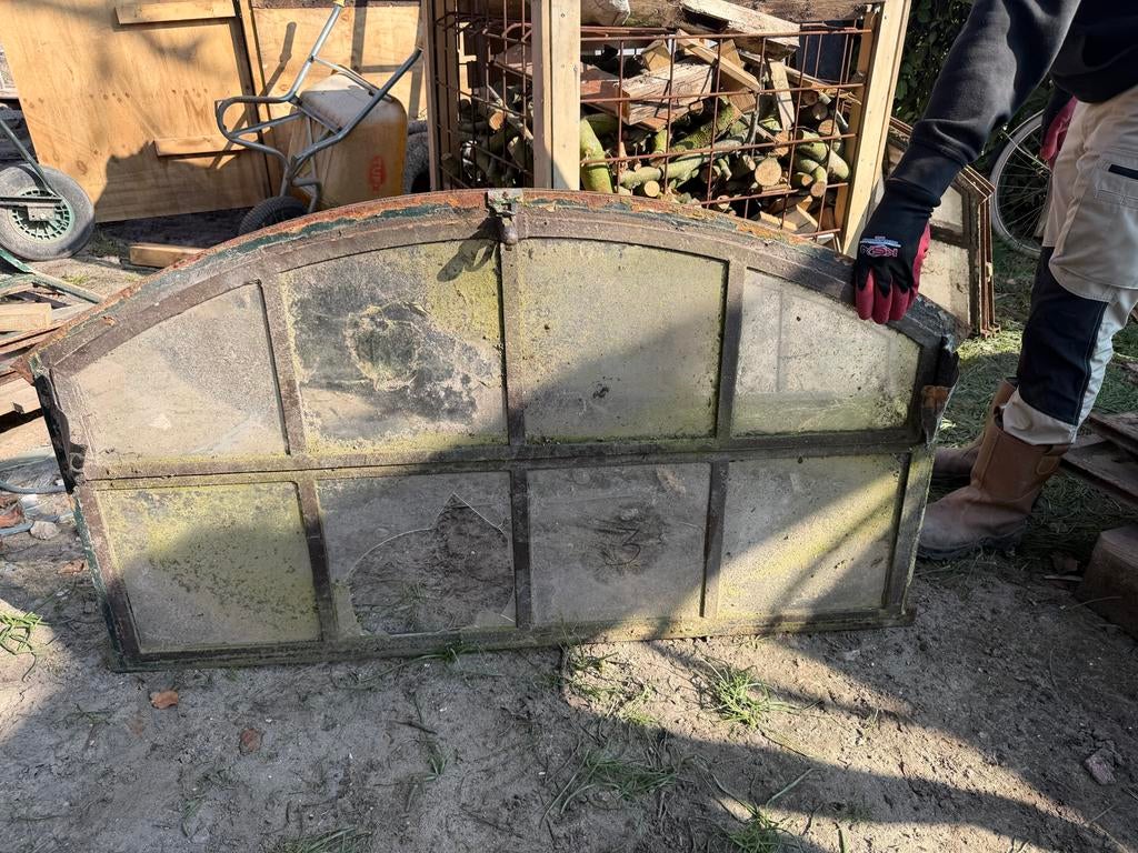 Oude stalramen uit boerderij uit 1890, Doe-het-zelf en Verbouw, Glas en Ramen, Ophalen, Gevelraam of Ruit, Gebruikt, Minder dan 80 cm
