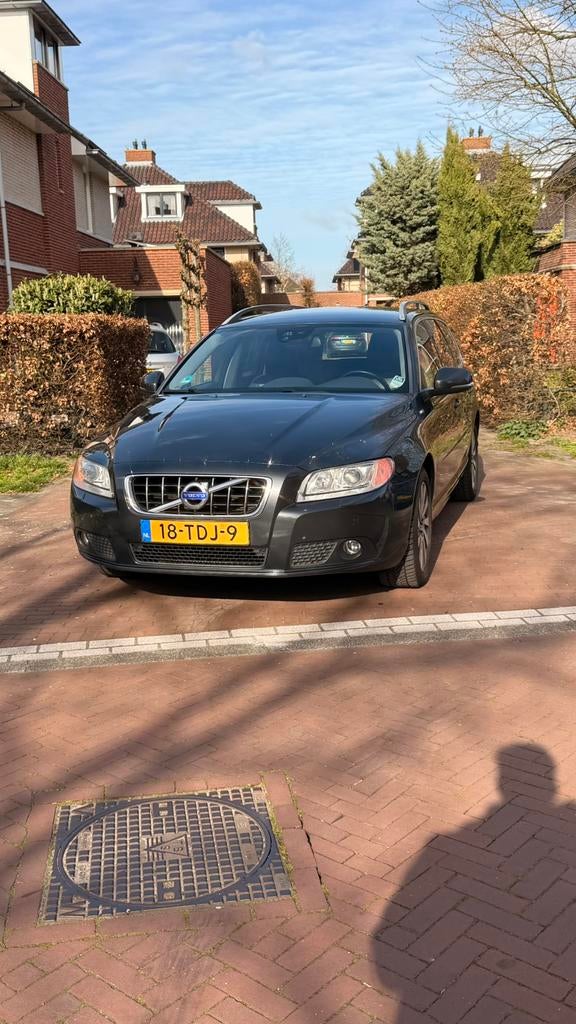 Volvo V70 T4 132KW 2012 blauw, Voorwielaandrijving, 1596 cc, 15 km/l, 4 cilinders