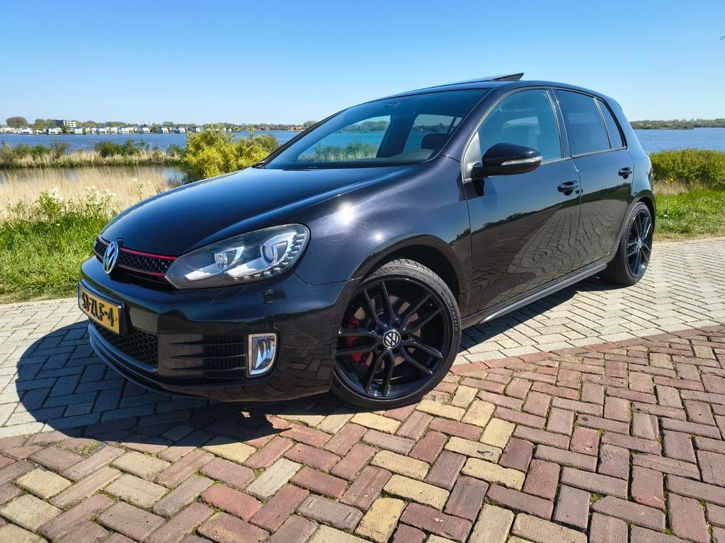 Volkswagen Golf 2.0 GTI 155KW 2013 Zwart,Pano,Dynaudio,Apk, Voorwielaandrijving, Navigatiesysteem, 4 cilinders, 1984 cc