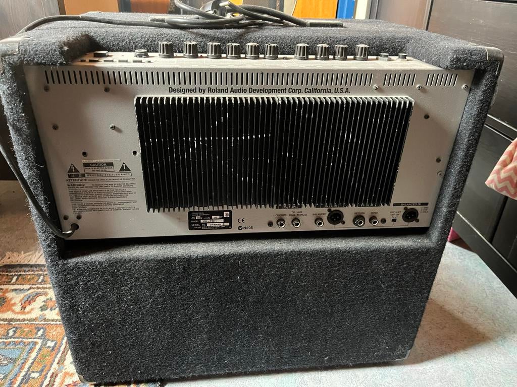 Roland DB700 D Bass Amplifier, Ophalen of Verzenden, Gebruikt, Basgitaar, 100 watt of meer