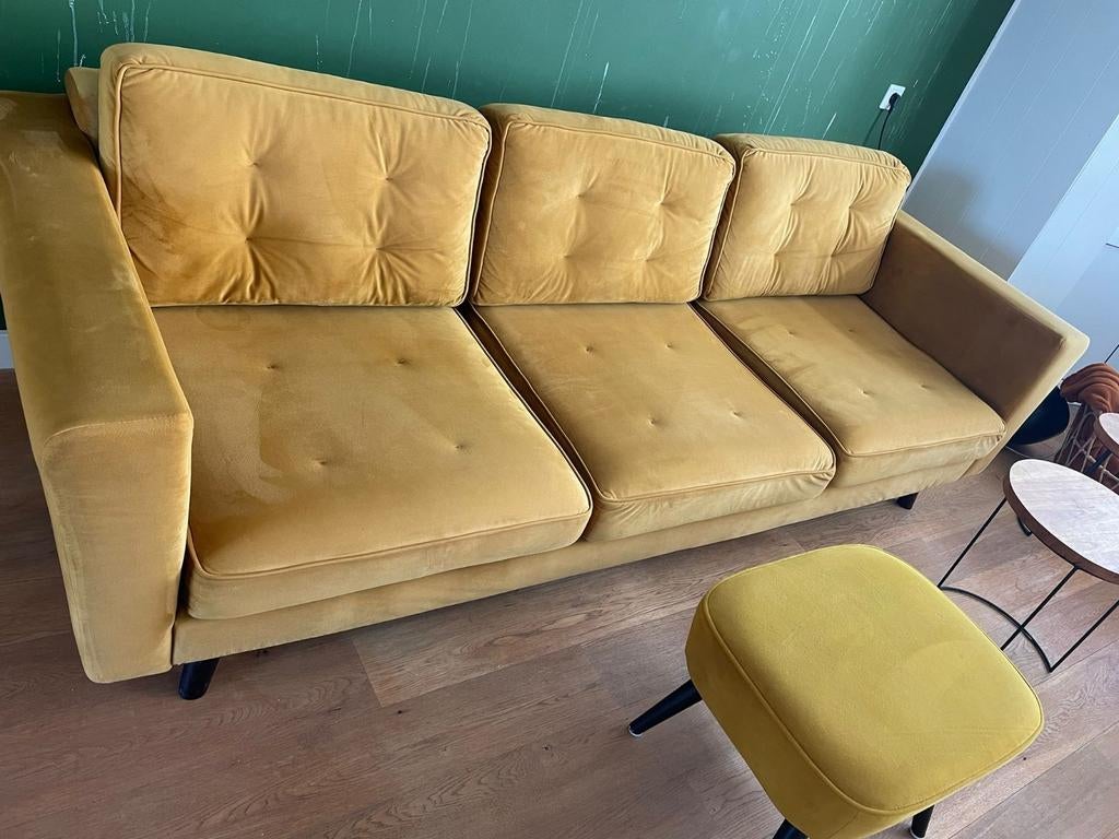 Okergele fluwelen 3-zits bank - nette staat, Huis en Inrichting, Ophalen, Gebruikt, Driepersoons, 75 tot 100 cm