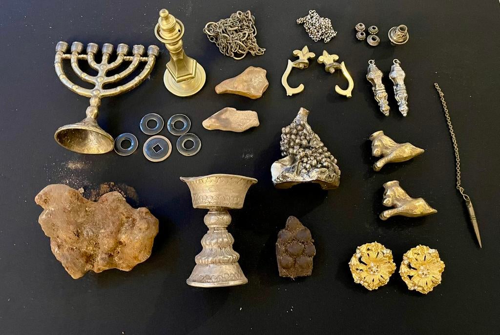 Sommige objecten zijn bodemvonst-sommige zijn antiek objectn, Ophalen of Verzenden