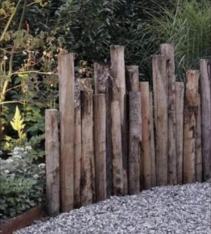 Kastanje palen afrastering schutting natuurlijk hout oprit, Tuin en Terras, Palen, Balken en Planken, Nieuw, Palen, Ophalen of Verzenden