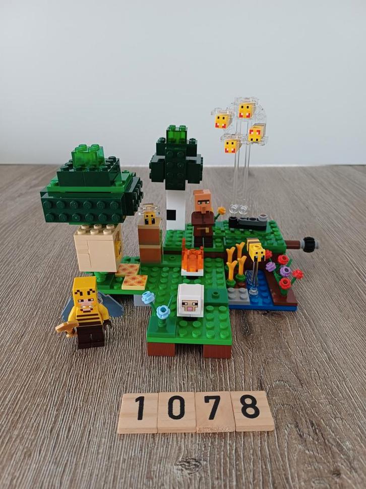 Lego Miniceaft De Bijenboederij 21165, Kinderen en Baby's, Speelgoed | Duplo en Lego, Gebruikt, Ophalen of Verzenden