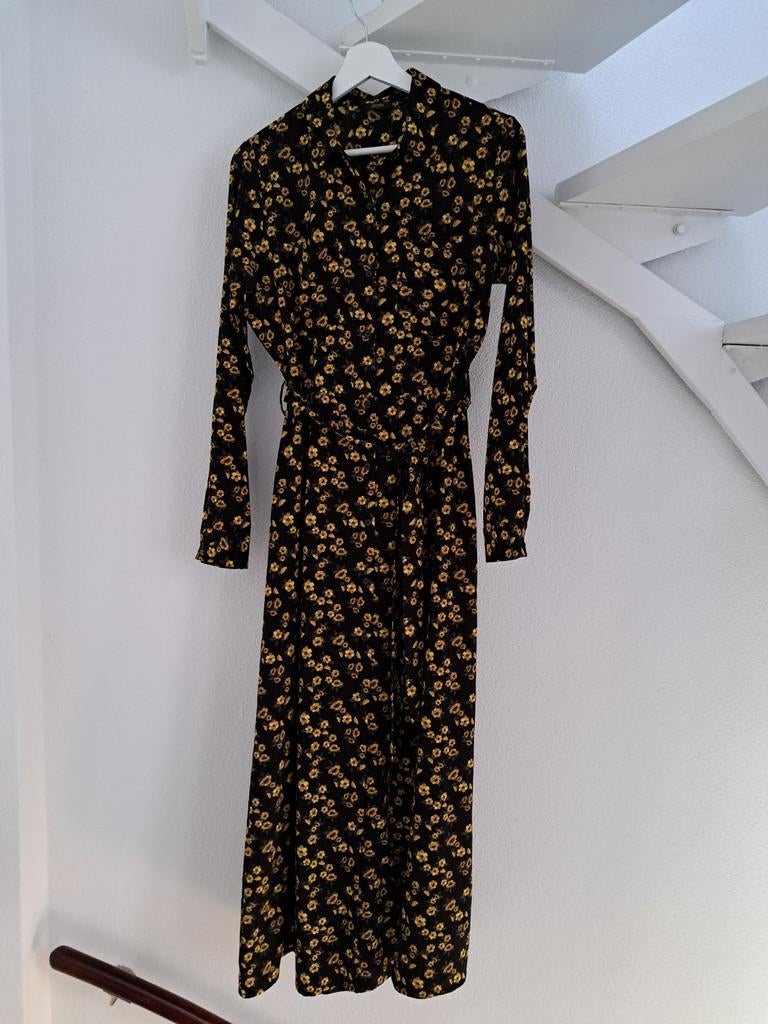 Lange jurk met mooie gele bloemetjes, Seven Sisters, Zwart, Ophalen of Verzenden, Zo goed als nieuw