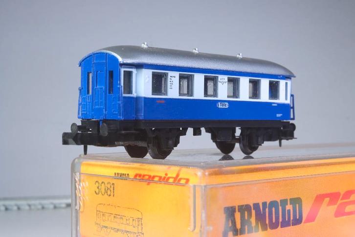 Personenwagen 2e kl type Bi 32, blauw/wit, Privat, Hobby en Vrije tijd, Modeltreinen | N-Spoor, Zo goed als nieuw, Wagon, Gelijkstroom