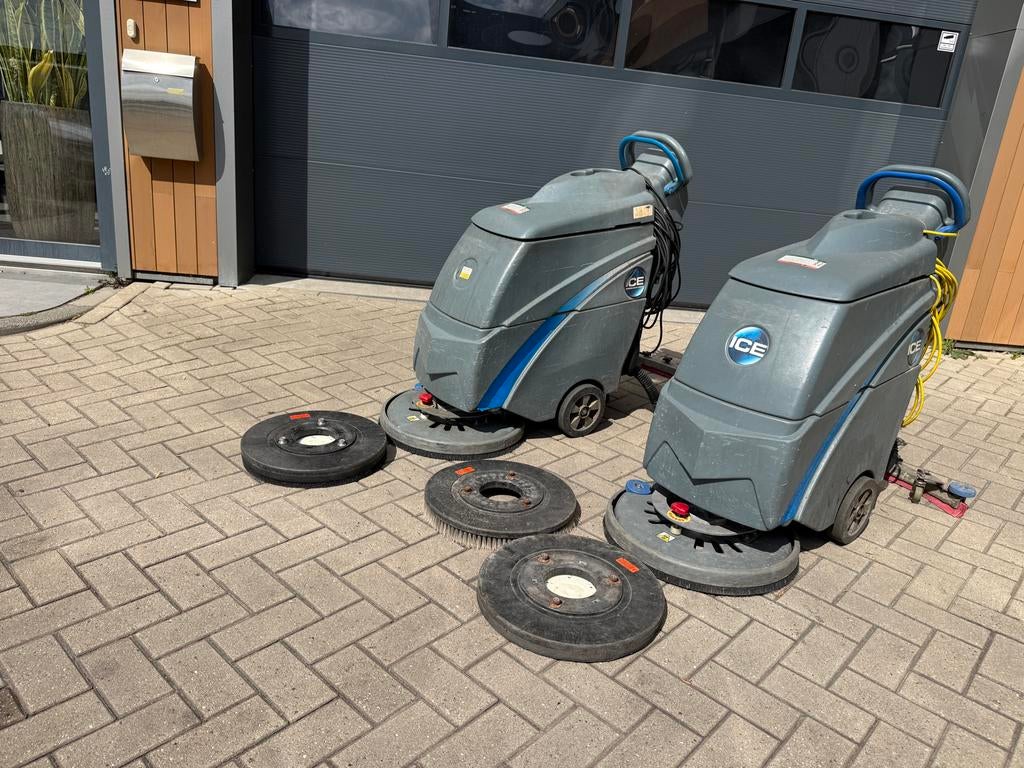 Schrobzuigmachine ICE (2 stuks) I18C 220v., Ophalen