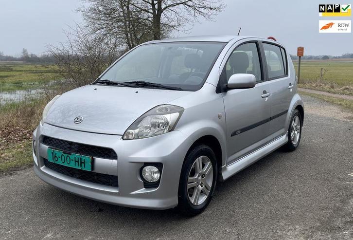 Daihatsu Sirion 2 1.3-16V Sport Nieuwe APK Inruil is mogelij, Auto's, Daihatsu, Bedrijf, Te koop, Sirion, ABS, Airbags, Airconditioning