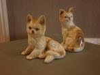 2 kleine porseleinen poezenbeeldjes - 3 cm hoog, Ophalen of Verzenden, Gebruikt