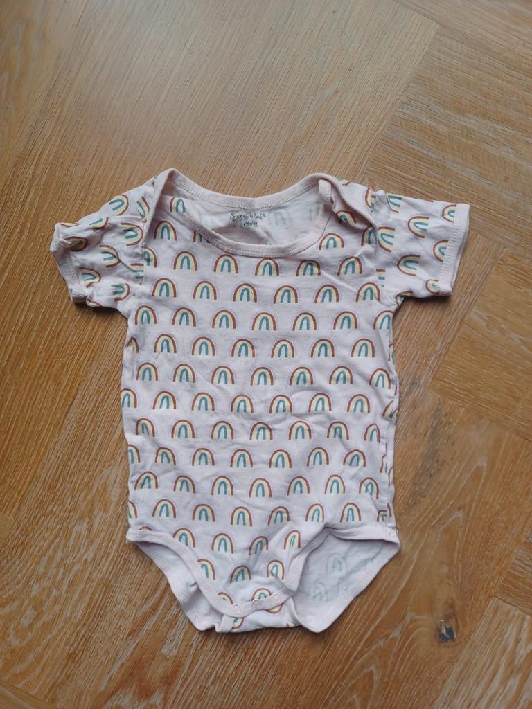 Leuke romper 86/92 Sweet&Soft Zeeman regenboogjes, Ophalen of Verzenden, Zo goed als nieuw, Sweet&Soft, Jongetje of Meisje