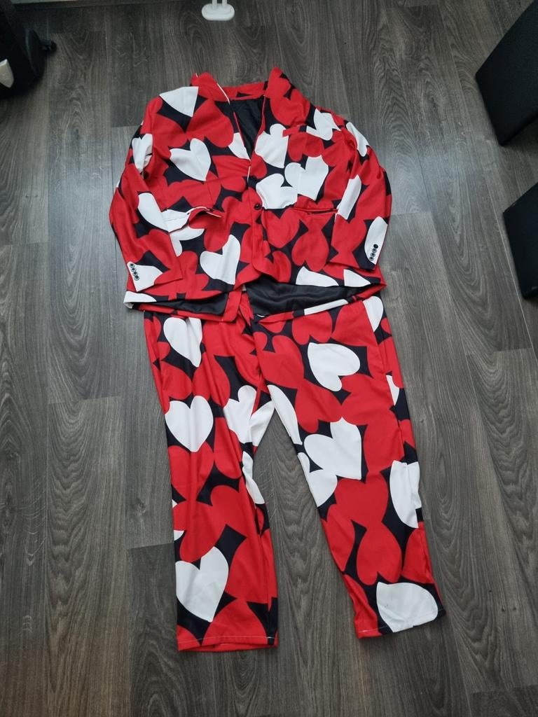 Carnavalspak / verkleedkleren hartjes 5xl, Ophalen of Verzenden, Zo goed als nieuw, Maat 46/48 (XL) of groter, Rood