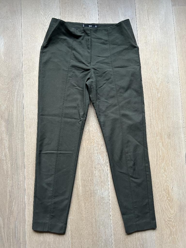 Kakigroene pantalon van Mango - mt 40, Maat 38/40 (M), Mango, Ophalen of Verzenden, Zo goed als nieuw