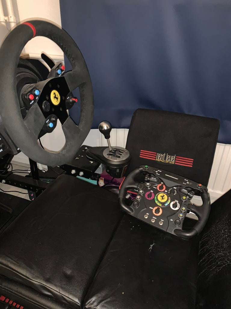 Sim Racing Setup – NLR F-GT + Thrustmaster T300 + TH8A, Ophalen, Gebruikt, 1 speler, Racen en Vliegen