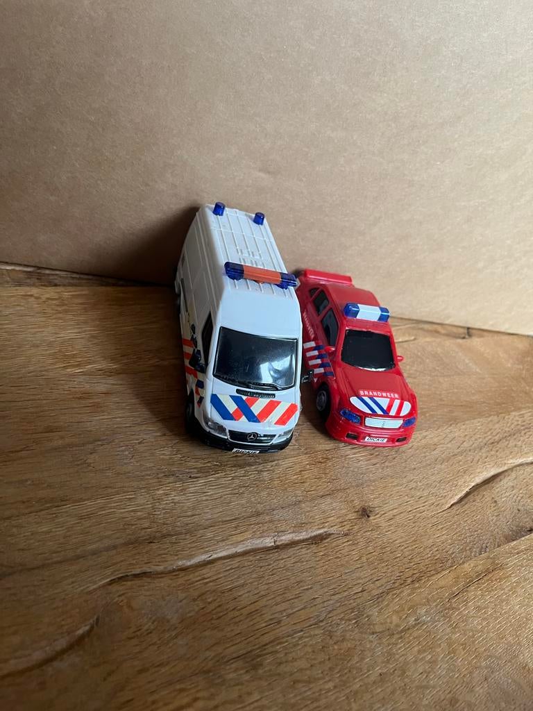 Politiebusje en brandweerauto speelgoed, Ophalen of Verzenden, Gebruikt
