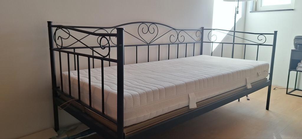 Mooi zwart eenpersoonsbed met verstelbare Auping bodem, Ophalen, Verstelbaar, 90 cm, Eenpersoons