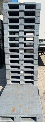 Te koop dichte kunststof kunstof plastic pallets geslotendek, Ophalen of Verzenden, Zo goed als nieuw, Kunststof