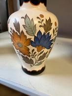 Mooie en gave bloemenvaas van Flora Gouda plateel, Ophalen of Verzenden