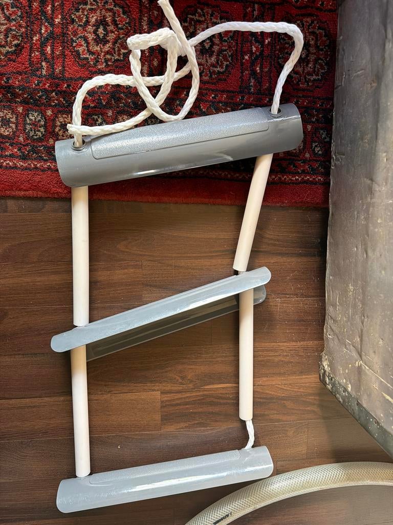 Bootladder - Handige en compacte opstap voor uw boot, Ophalen of Verzenden, Gebruikt, Overige typen