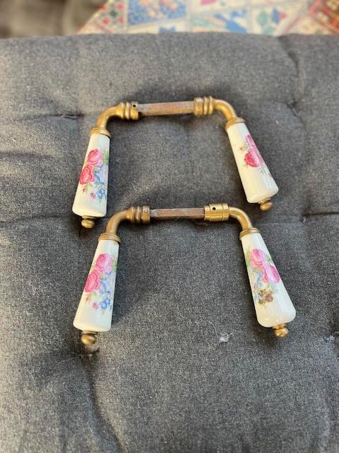 Diverse porseleinen met messing deurklinken, Antiek en Kunst, Antiek | Koper en Brons, Ophalen