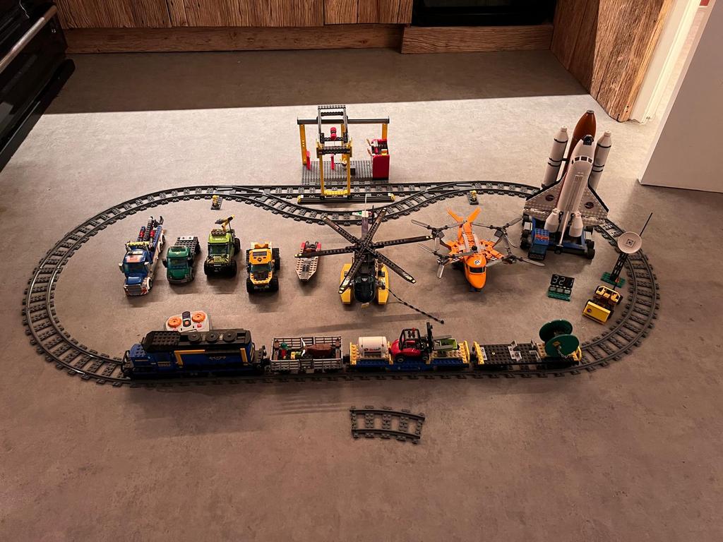 Grote Lego City collectie met trein, raket en voertuigen, Ophalen of Verzenden, Gebruikt, Complete set, Lego