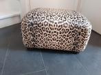 Poef/voetenbank dierenprint /panterprint, Ophalen, 50 tot 75 cm, Zo goed als nieuw, Rechthoekig