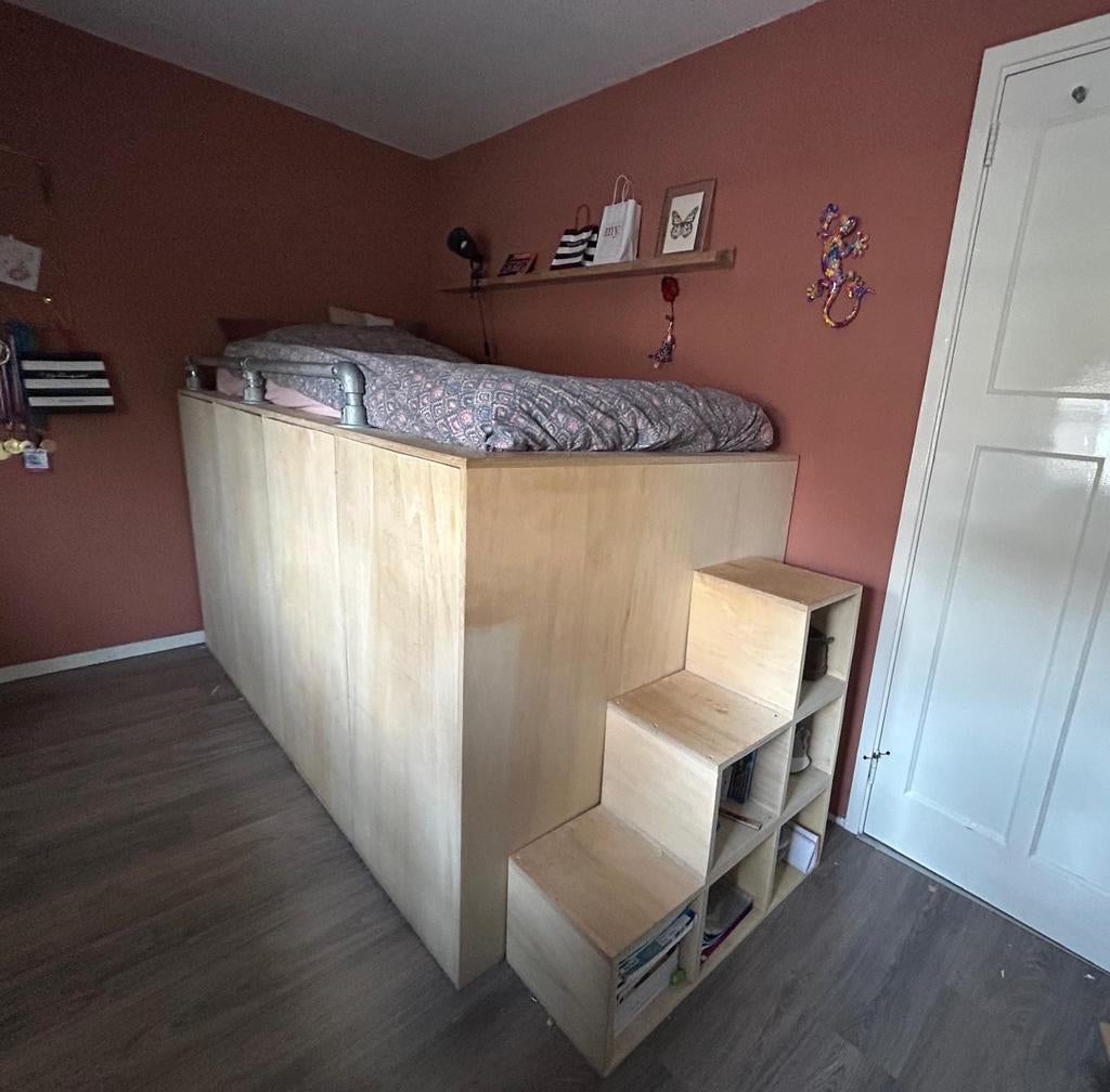 Bed met onder kasten 90*200, Antiek en Kunst, Ophalen