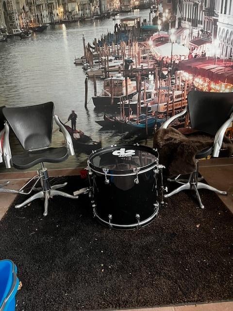 Design bijzet tafel trommel, Huis en Inrichting, Tafels | Statafels, Ophalen of Verzenden, Zo goed als nieuw