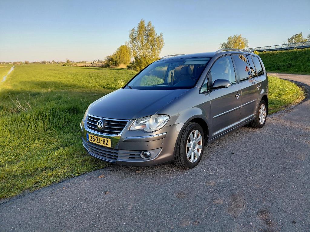 Volkswagen Touran 1.4 TSI 103KW 2008 Grijs, Voorwielaandrijving, Parkeersensor, Stof, 4 cilinders
