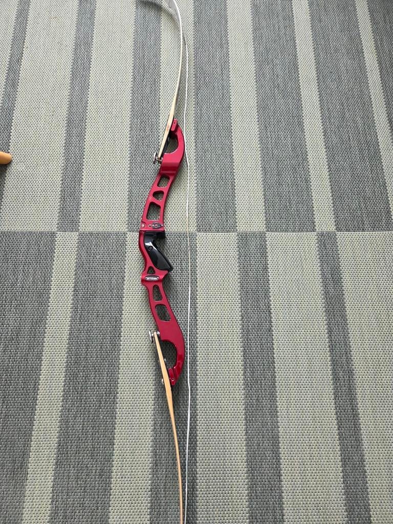 Bieden, Sport en Fitness, Handboogschieten, Ophalen of Verzenden, Nieuw, Recurveboog