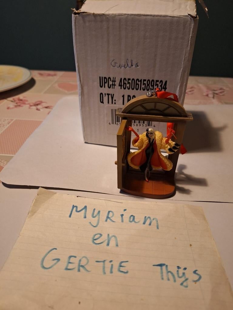 Disney 101 Dalmatians Cruella ornament, Ophalen of Verzenden, Overige figuren, Zo goed als nieuw, Beeldje of Figuurtje