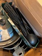 Boxes with kitchen utensils, Ophalen, Zo goed als nieuw