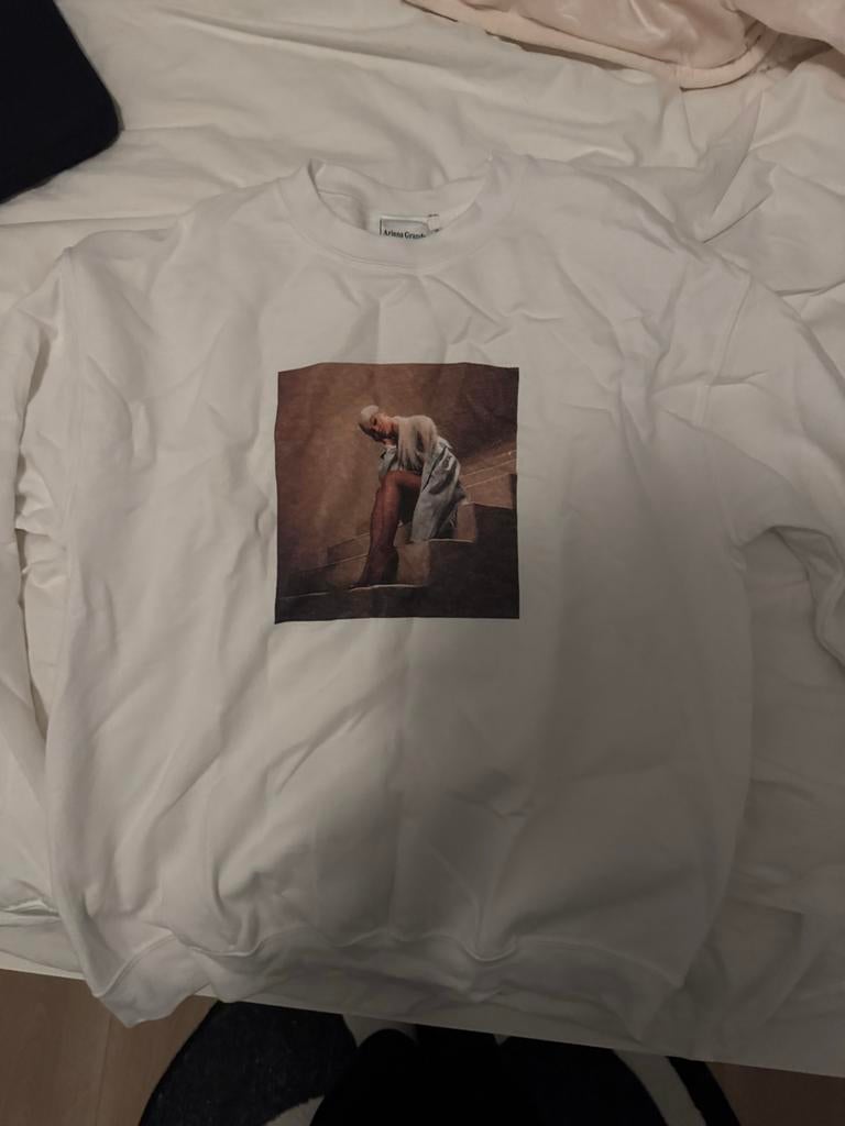 Ariana Grande Sweetener Trui Maat M, Ophalen of Verzenden, Zo goed als nieuw, Maat 38/40 (M), Wit