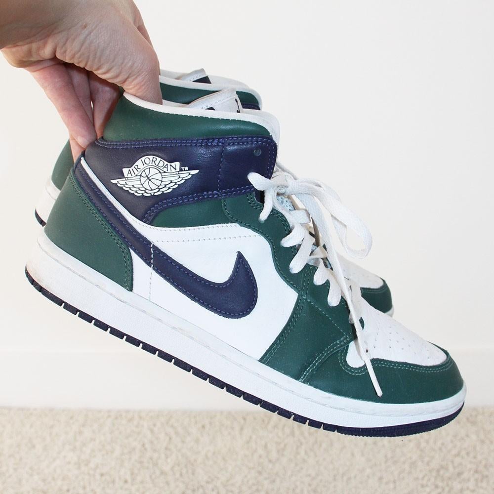 Zeer Mooie Leren Nike Jordan Sneakers -s9 (Maat 41) € 125,-, Kleding | Dames, Schoenen, Overige kleuren, Nike Jordan, Ophalen of Verzenden