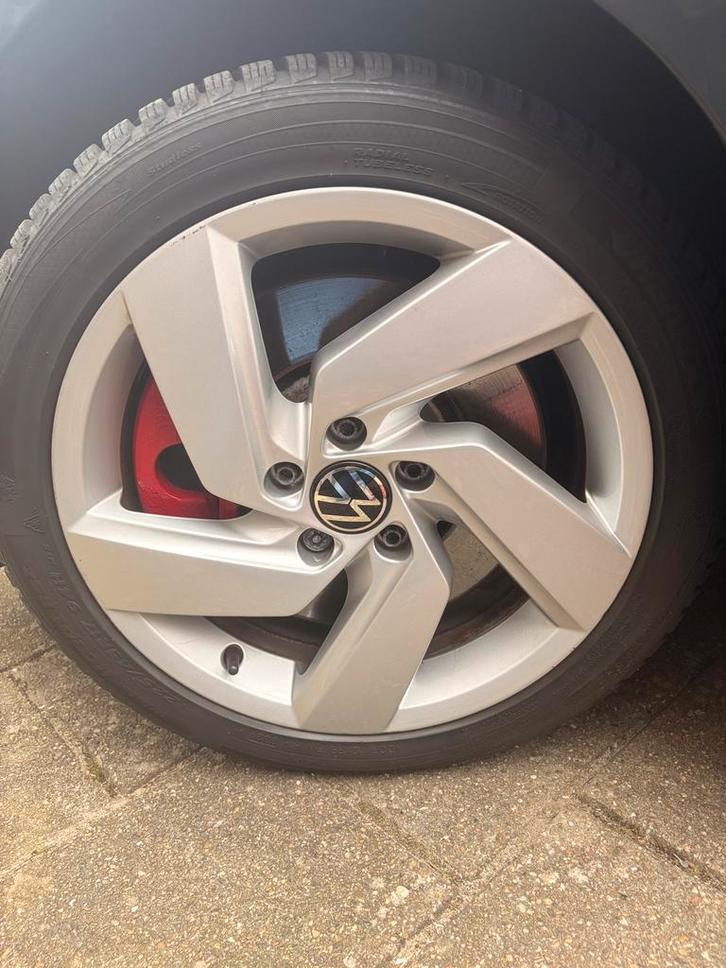 Richmond 17 inch GTI/GTE Velgen Met Nieuwe Winterbanden, Auto diversen, Auto-accessoires, Gebruikt, Ophalen of Verzenden