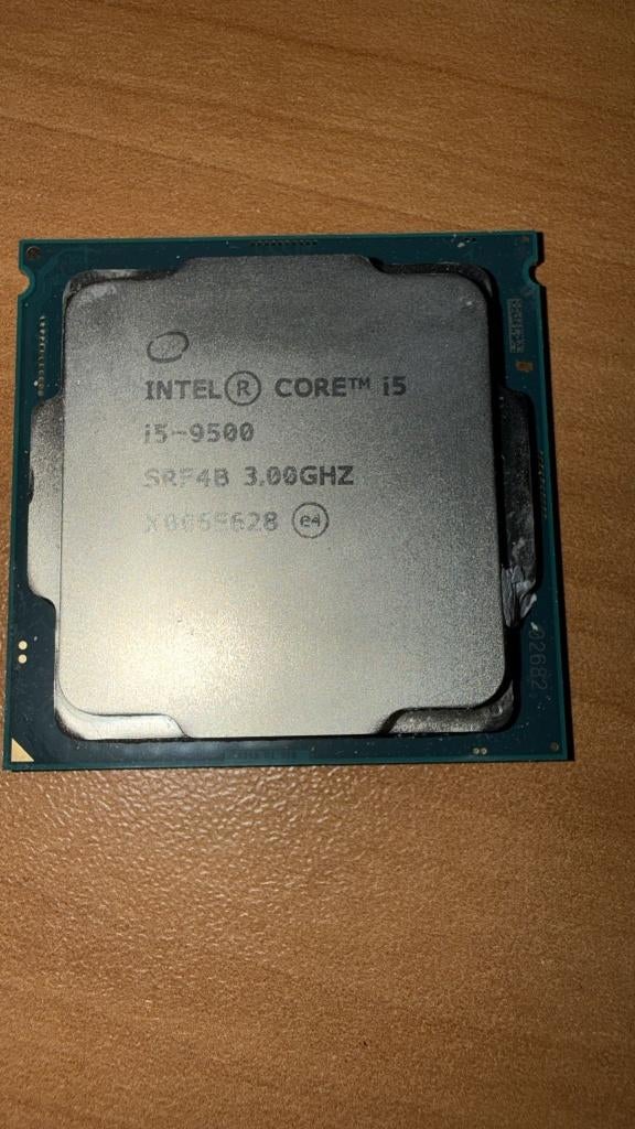 Intel Core i5-9500 Processor (Tot 4.40 GHz), Computers en Software, Processors, Gebruikt, 6-core, 3 tot 4 Ghz, Ophalen of Verzenden