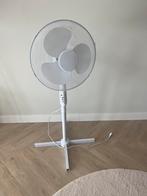 Witte staande ventilator, Witgoed en Apparatuur, Ventilatoren, Ophalen, Gebruikt, Statiefventilator